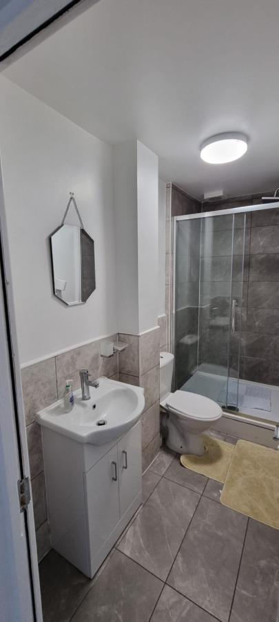 Vh Premier Flat 3 Apartment Gillingham  Exterior photo