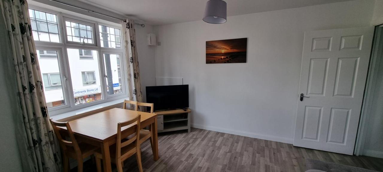 Vh Premier Flat 3 Apartment Gillingham  Exterior photo